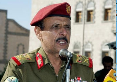اللواء الركن علي سعيد عبيد الناطق الرسمي باسم لجنة الشؤون العسكرية